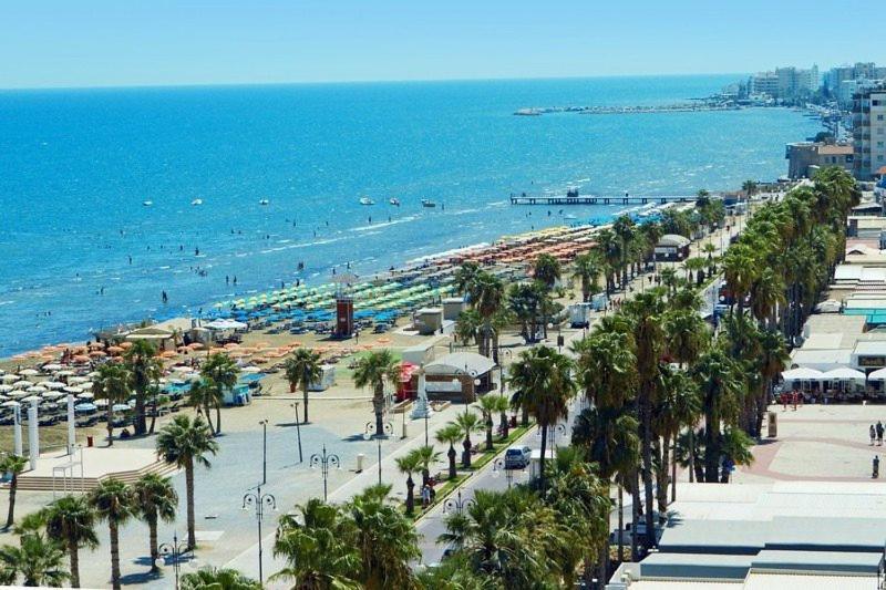 Apartment,Near The Beach Pinikoudes Larnaca Dış mekan fotoğraf
